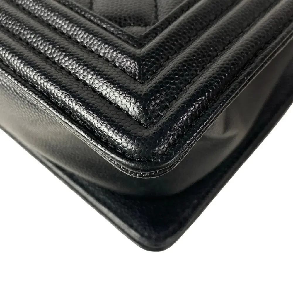 Chanel Boy Chanel / Matelasse Shoulder Bag A67086